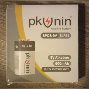 8 NEW PKUNIN 9V Alkaline Batteries, Valid Till 12/2035